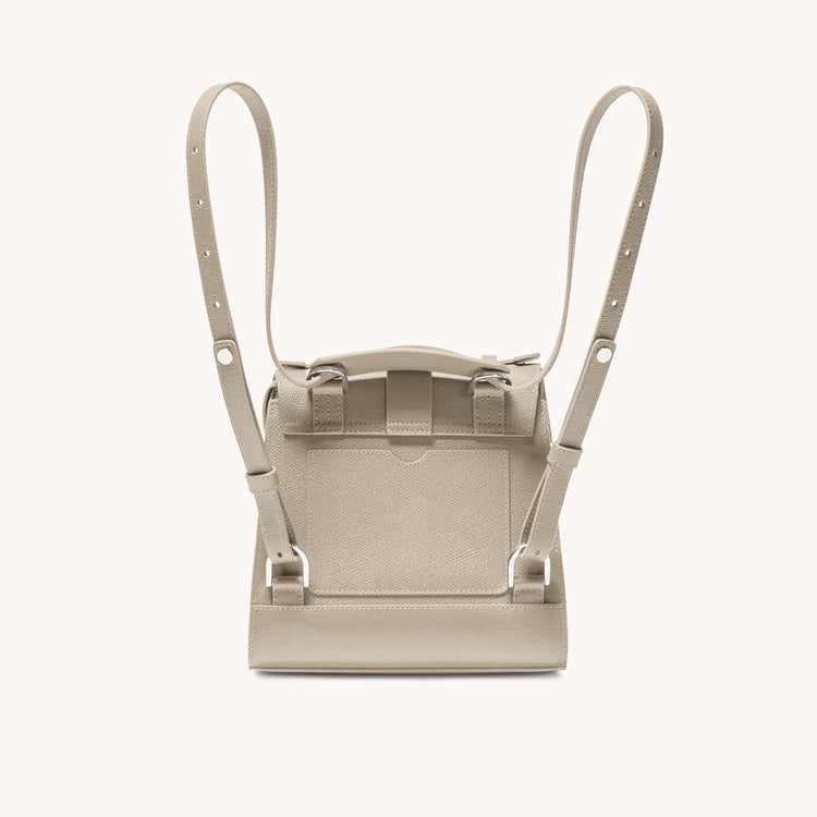 alunna bag pebbled sand back view