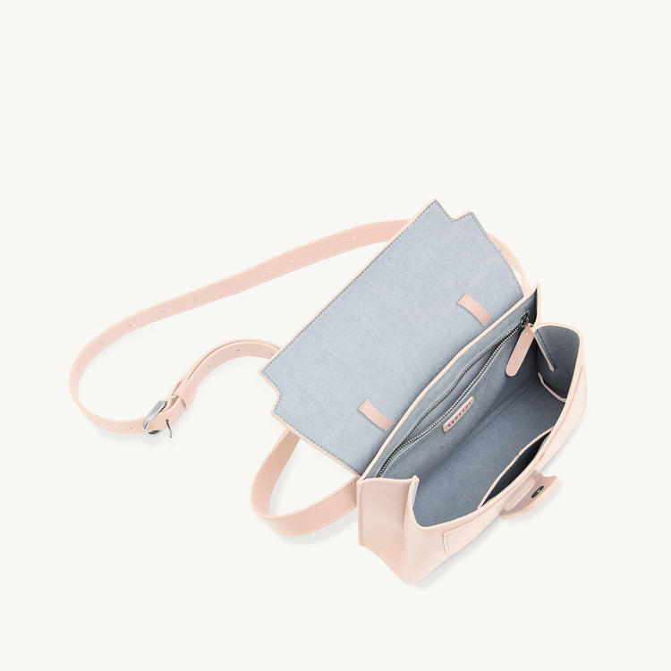 Perfectly Repacked | Aria Belt Bag | Pebbled 4 main