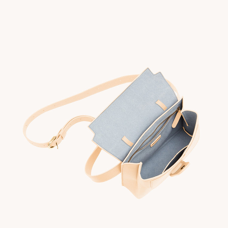 aria belt bag pebbled chablis interior view
