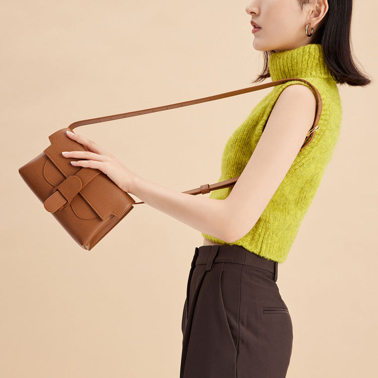 Aria Belt Bag | Pebbled 9 main