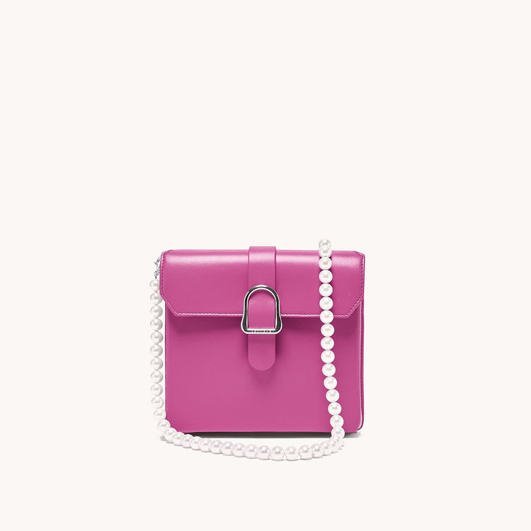 Pearl Shoulder Chain Attached to Cavalla Saddle Bag Piatta Barbiecore Pink