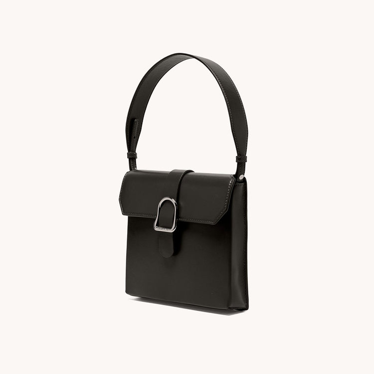 cavalla saddle bag in piatta noir side view