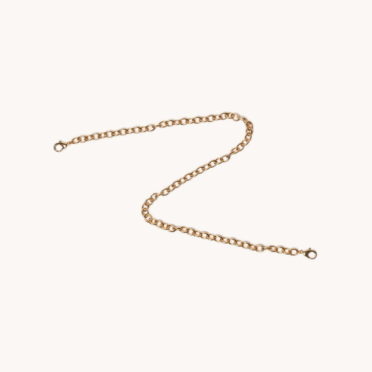 Cable Shoulder Double Clasp Gold Chain Full View