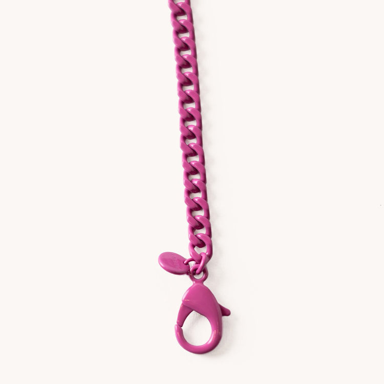 flat long convertible chain enamel coated aluminum barbiecore pink close up view