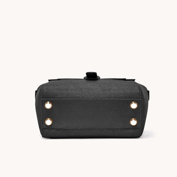 Metrocity, Bags, Genuine Leather Black Bag With Gold Hardware