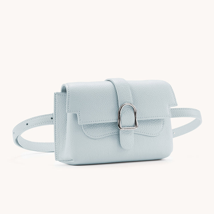 Last Chance | Mini Aria Élevée Belt Bag | Piccola 2 main