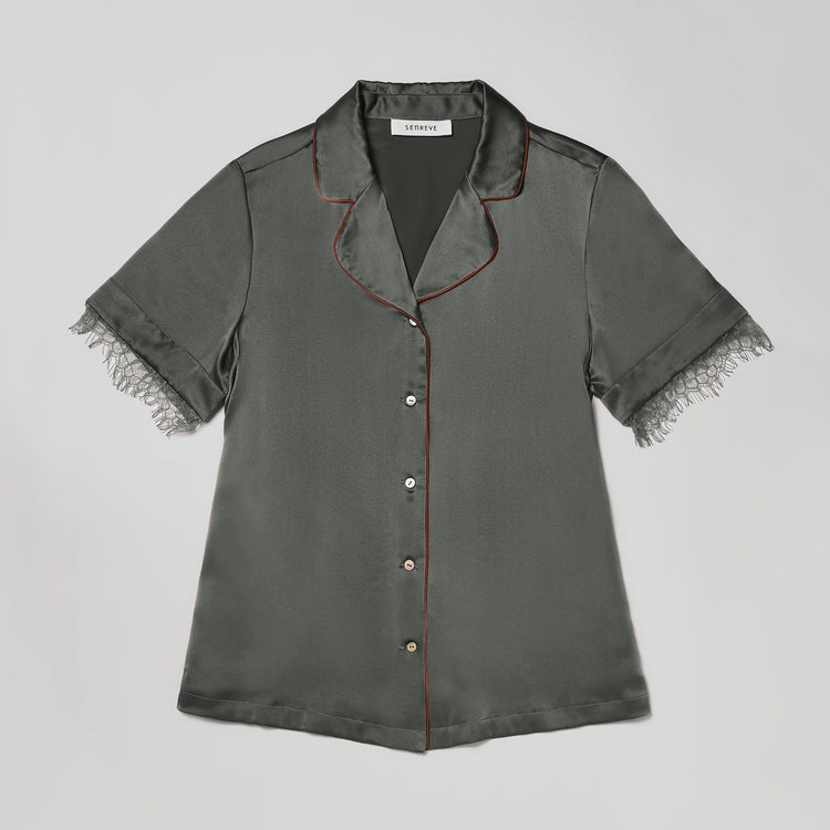 Lumi silk shirt in olive front view.