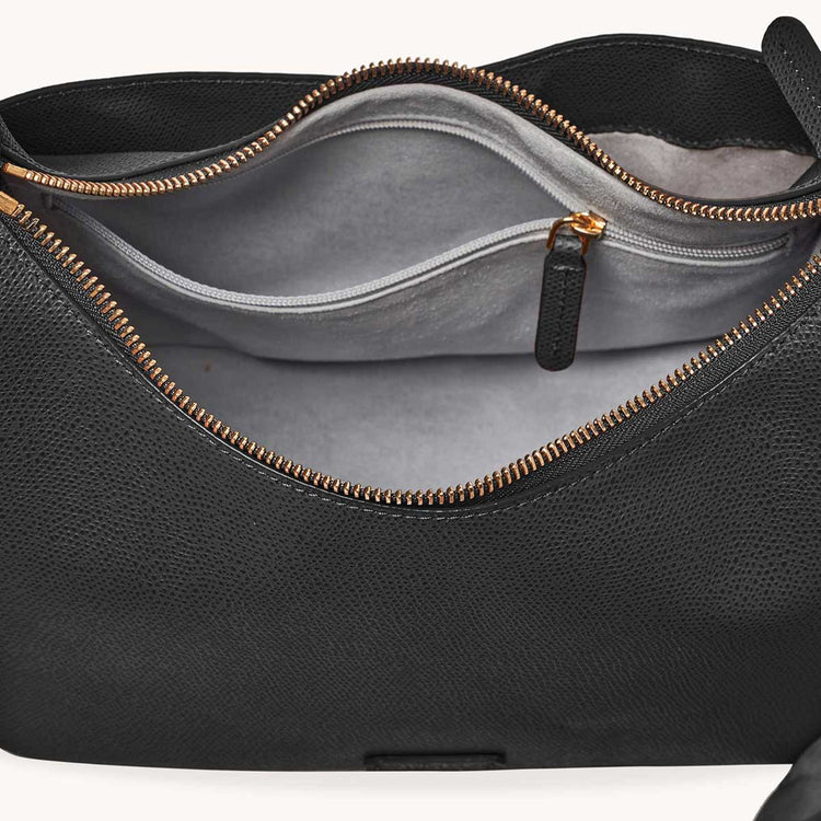 Strati Sporta Pebbled Noir with Gold Hardware Interior
