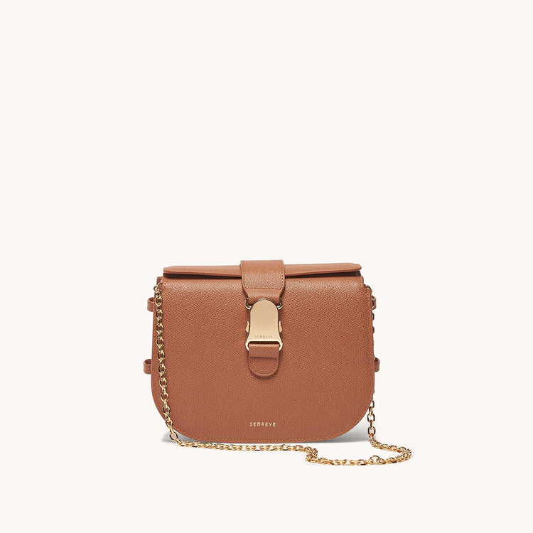 beveled shoulder chain on cadence bag in chestnut